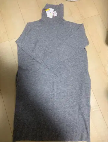 그레이 터틀넥 니트 원피스