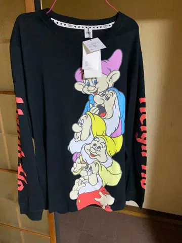 다케오 키쿠치 7인의 난쟁이 티셔츠