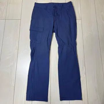 Calvin Klein 네이비 카고 팬츠