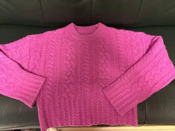 숏 기장 스웨터 핑크