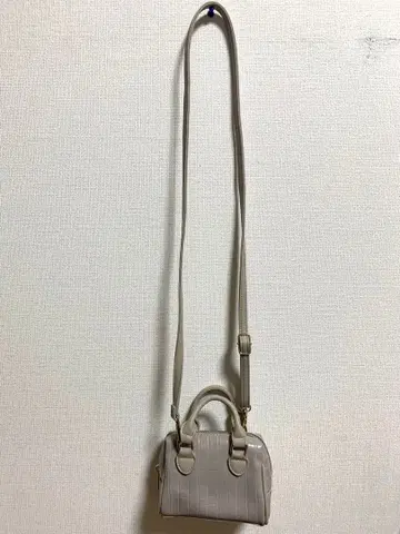 악어 엠보싱 숄더백 베이지