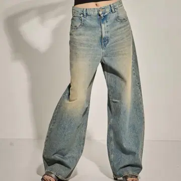 STUDIOUS Damaged Barrel Leg Jeans 사이즈 1