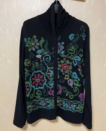 토쿠코 프리미어볼 자수풍 꽃무늬 긴팔 가디건