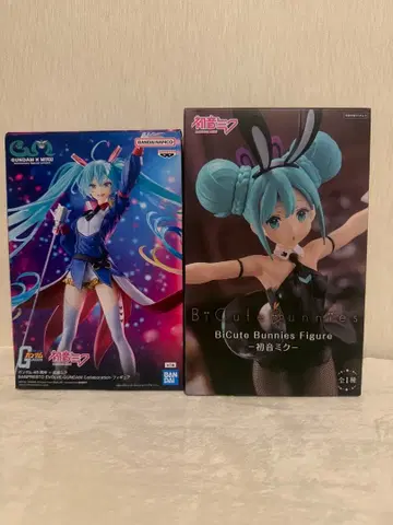 묶음 2점 하츠네 미쿠 세트