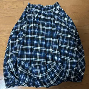 체크 무늬 벌룬 스커트