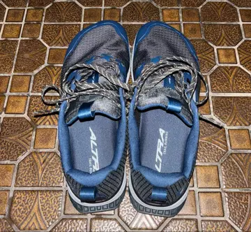 알트라 altra 론피크8 와이드 28cm