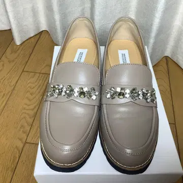 MACKINTOSH PHILOSOPHY 비쥬 로퍼