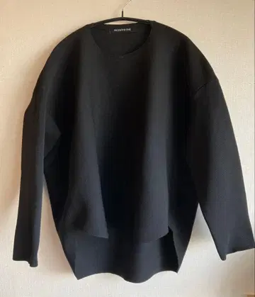 미즈이로 인드 크루넥 코쿤 와이드 풀오버 블랙 블랙 폴리에스테르