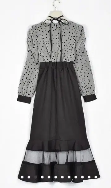 [ 새상품 ] An MILLE 더블튤 머메이드 안미르 하트 원피스