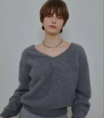allureville 캐시미어 블렌드 퍼 가공 V 풀오버