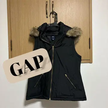 GAP 퍼 후드 다운 베스트 M 블랙