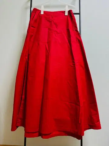 DIRK BIKKEMBERGS 빨간색 플레어 롱 스커트