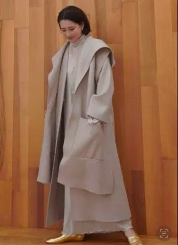 주말 한정판 SALE ETRE TOKYO 후디 스톨 리버 코트 베이지