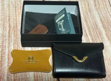 [ 중고 ] CRAMP 3단 접이식 가죽 지갑 블랙 크램프