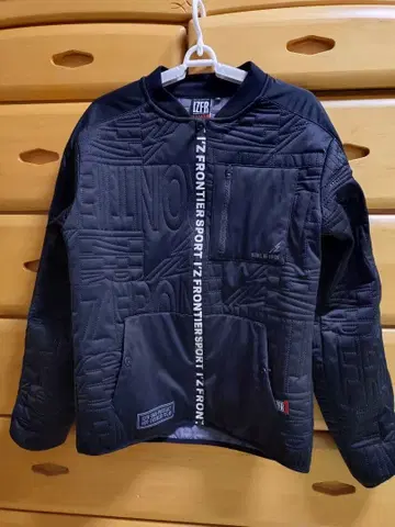 아이스 프론티어 블랙 점퍼 M