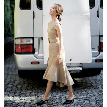 기간 한정 가격 셀포드 벨트 포함 피쉬테일 원피스