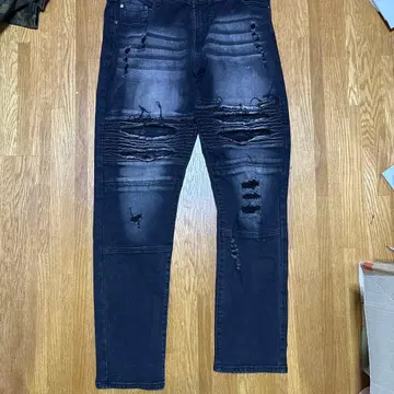 DBLT 데미지 가공 블랙 데님 32