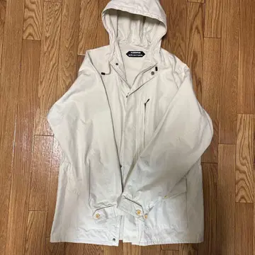 AUBERGE 후드 부착 마운틴 파카 42