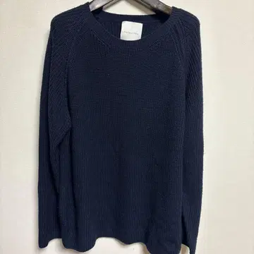 ESTNATION 네이비 크루넥 니트