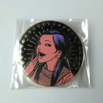 2. 이토 준지/트레이딩 메탈릭 캔뱃지 토미에