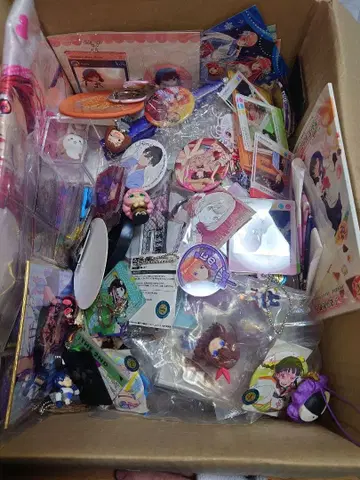 애니메이션 굿즈 세트