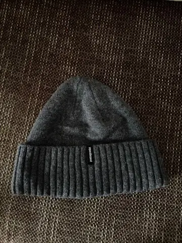 Patagonia 그레이 니트 모자