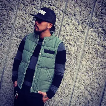 CAPTAINS HELM VEST S olive