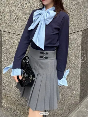 스나이델 보타이 도킹 니트 풀오버