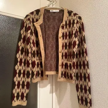 ZARA 다이아몬드 패턴 가디건 M