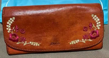 Dakota 꽃 자수 장지갑