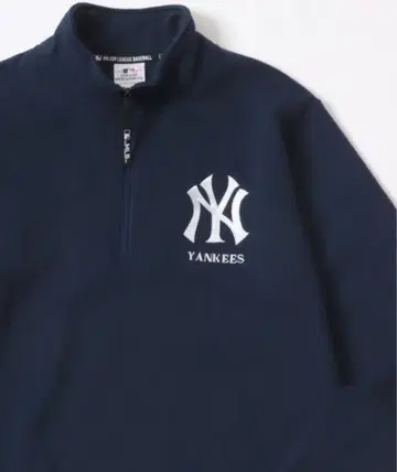 Yankees 네이비 트레이닝복