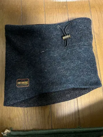 로스트 컨트롤 넥워머