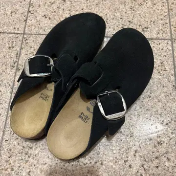 버켄스탁 보스턴 빅버클 블랙 컬러