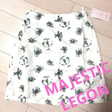 꽃무늬 화이트 미니 스커트