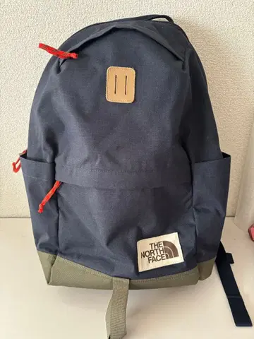 THE NORTH FACE 네이비 백팩