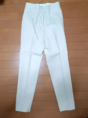 ESSENCE OF LUXURY 슬랙스 아이보리