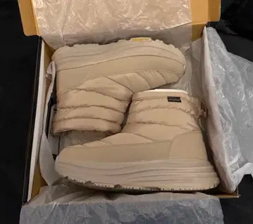 새상품 테릭 스노우 부츠 여성용 TELIC 25.0cm 스니커즈