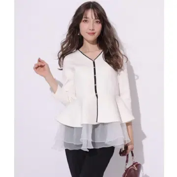 아푸와이저 리셰 프릴 페플럼 레이어드 니트