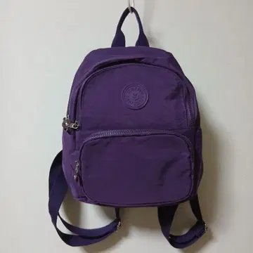 퍼플 백팩 럭색 엠보싱 로고