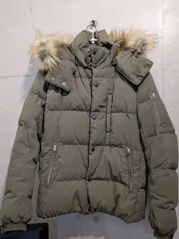 어반 리서치 로쏘 올리브 그린 다운 자켓 퍼 포함