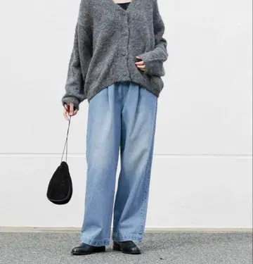 [ 미사용 새상품 ] 카구레 페이드 데님 이지 팬츠