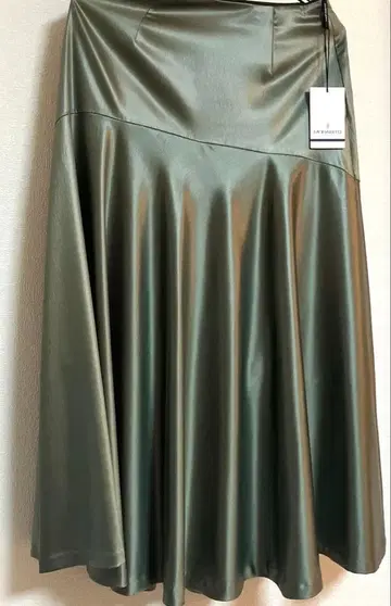 프랑스 고급 노포 브랜드 모라비토 플레어 스커트 모스그린