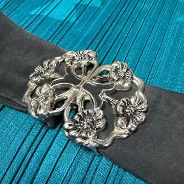 장식 벨트 부드러운 가죽 플라워 버클 블랙