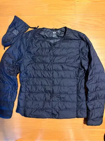 UNIQLO ULTRA LIGHT DOWN M