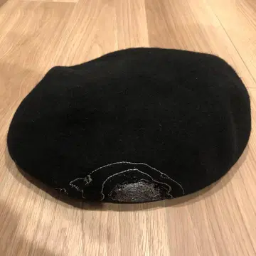 카시라 CA4LA 스컬 자수 블랙 베레모 블랙 새상품급