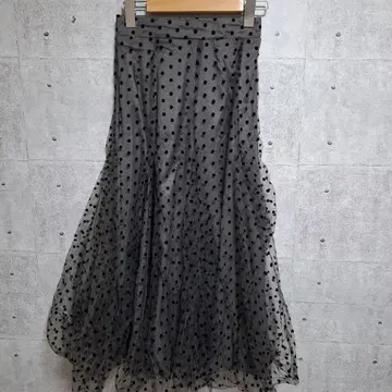 &. NOSTALGIA 플로키 도트 샤샤 스커트