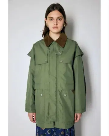 MOUSSY 케이프 헌팅 자켓