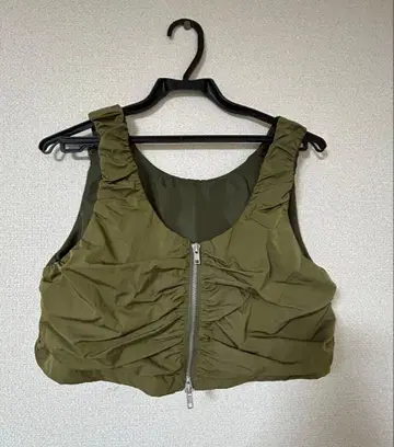 올리브 컬러 베스트 M 사이즈