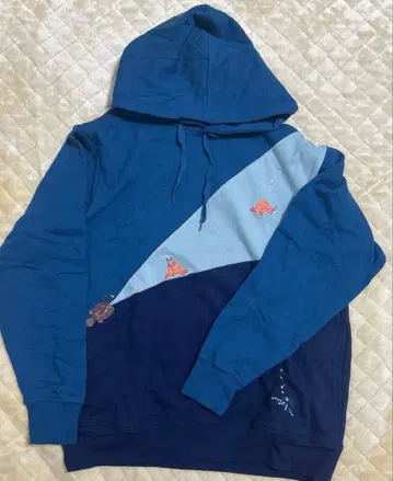 graniph 그라니프 멘다코 후드티