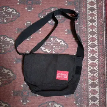 맨하탄 포티지 숄더백 블랙